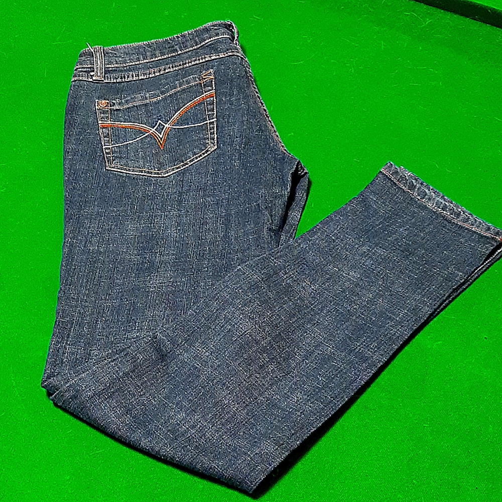 Pair blue jeans 29in leg 32in waste by urban Behavior New no tags
